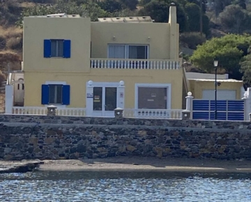 Παραθαλάσσια κατοικία Λέρος