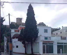Kατοικία με κατάστημα