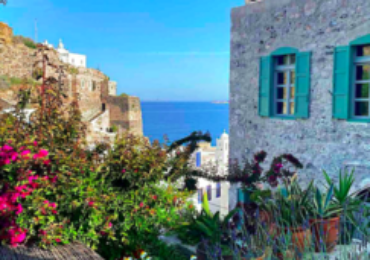 Διώροφη Παραδοσιακή Οικία